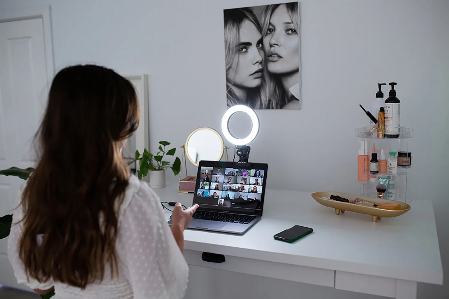 6" Clip-On Desk LED "Ruby" Ring Light