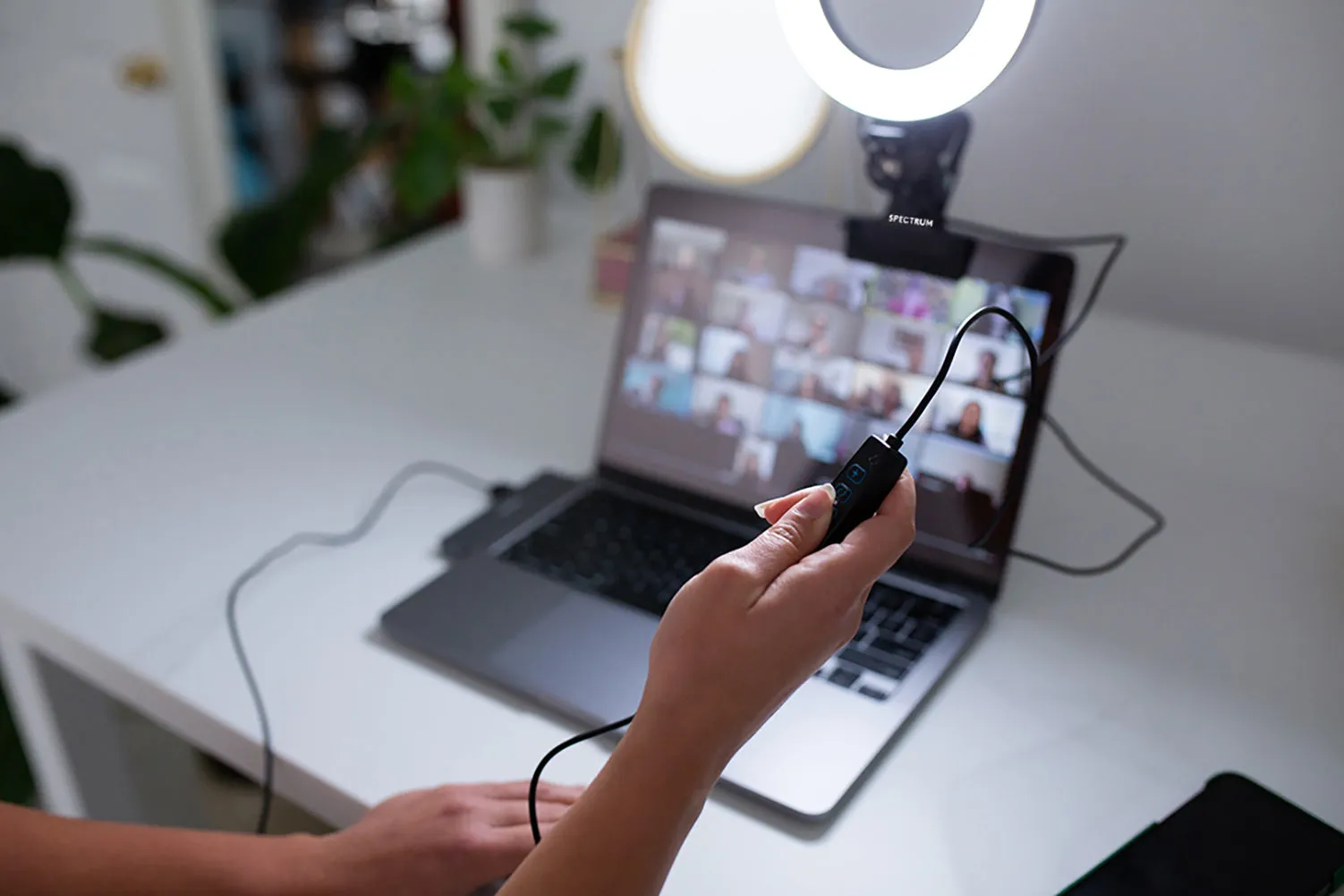 6" Clip-On Desk LED "Ruby" Ring Light