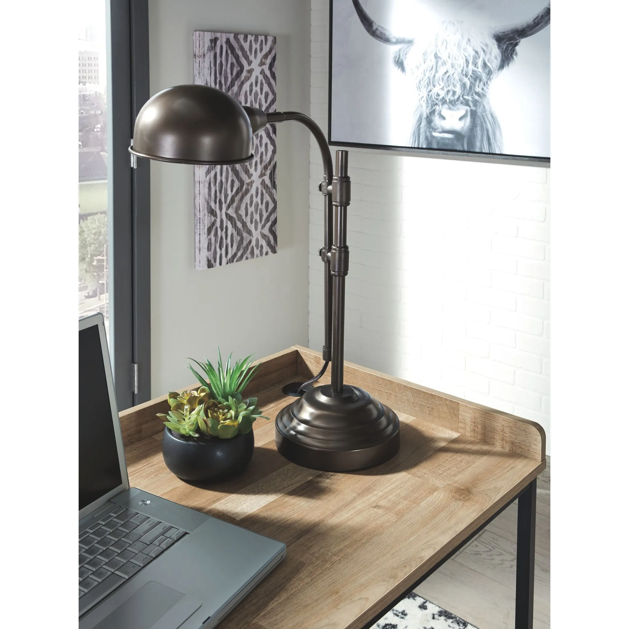 Gerdanet Desk