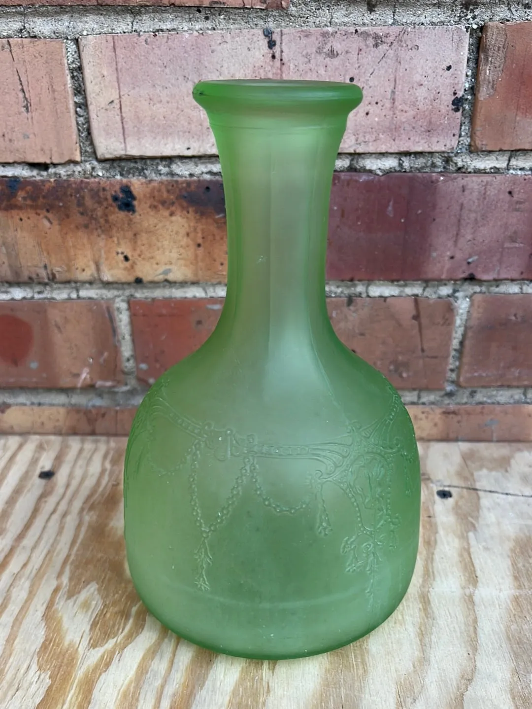 GREEN DEPRESSION GLASS CARAFE OR VASE