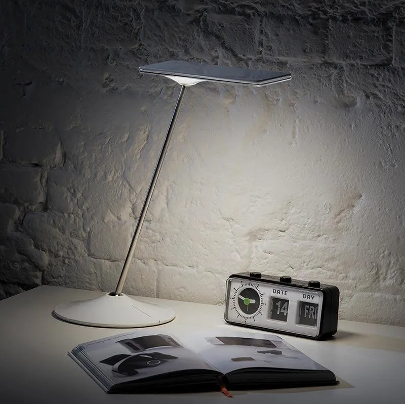 Humanscale Horizon 2.0 Desk Lamp