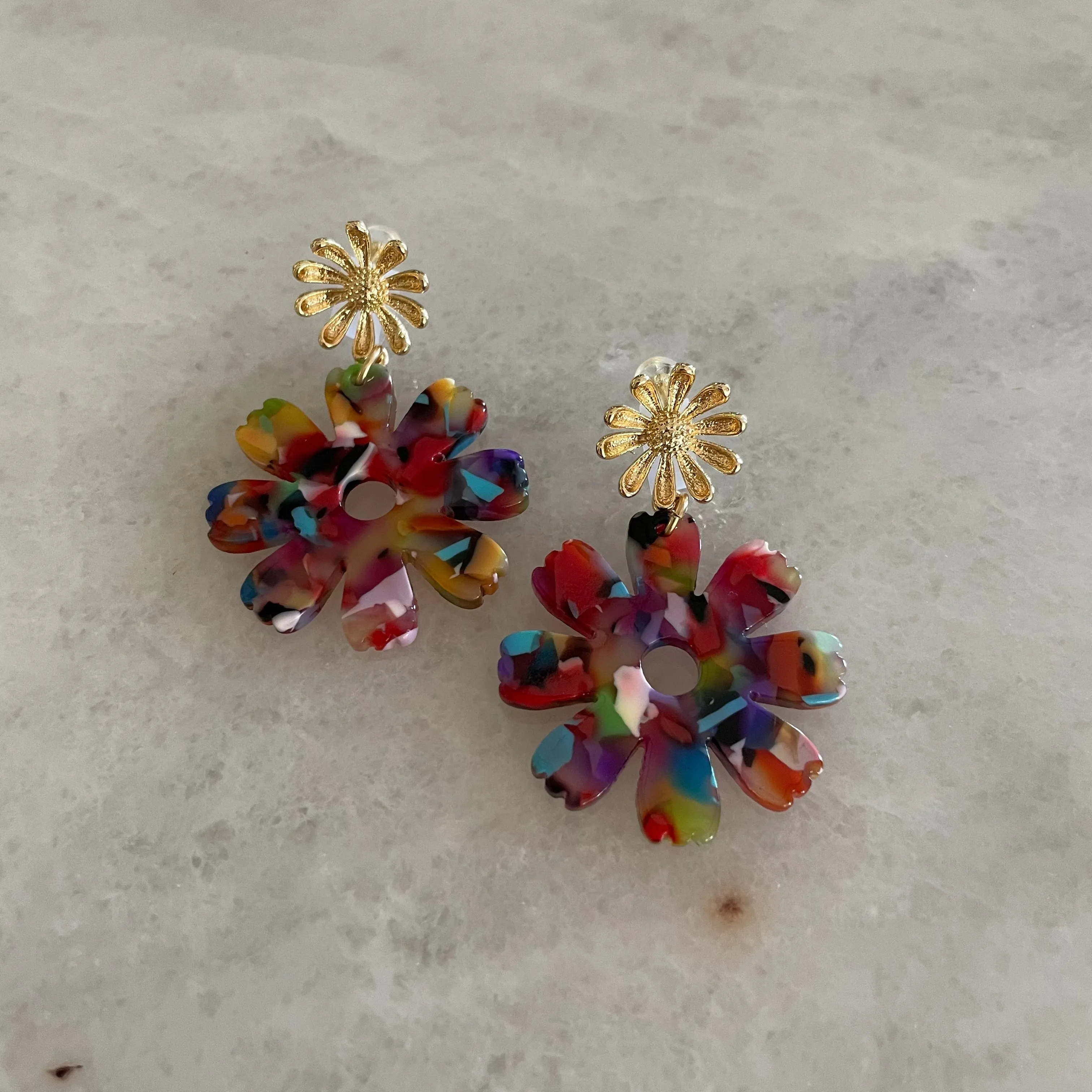 Lazy Daisy Earrings