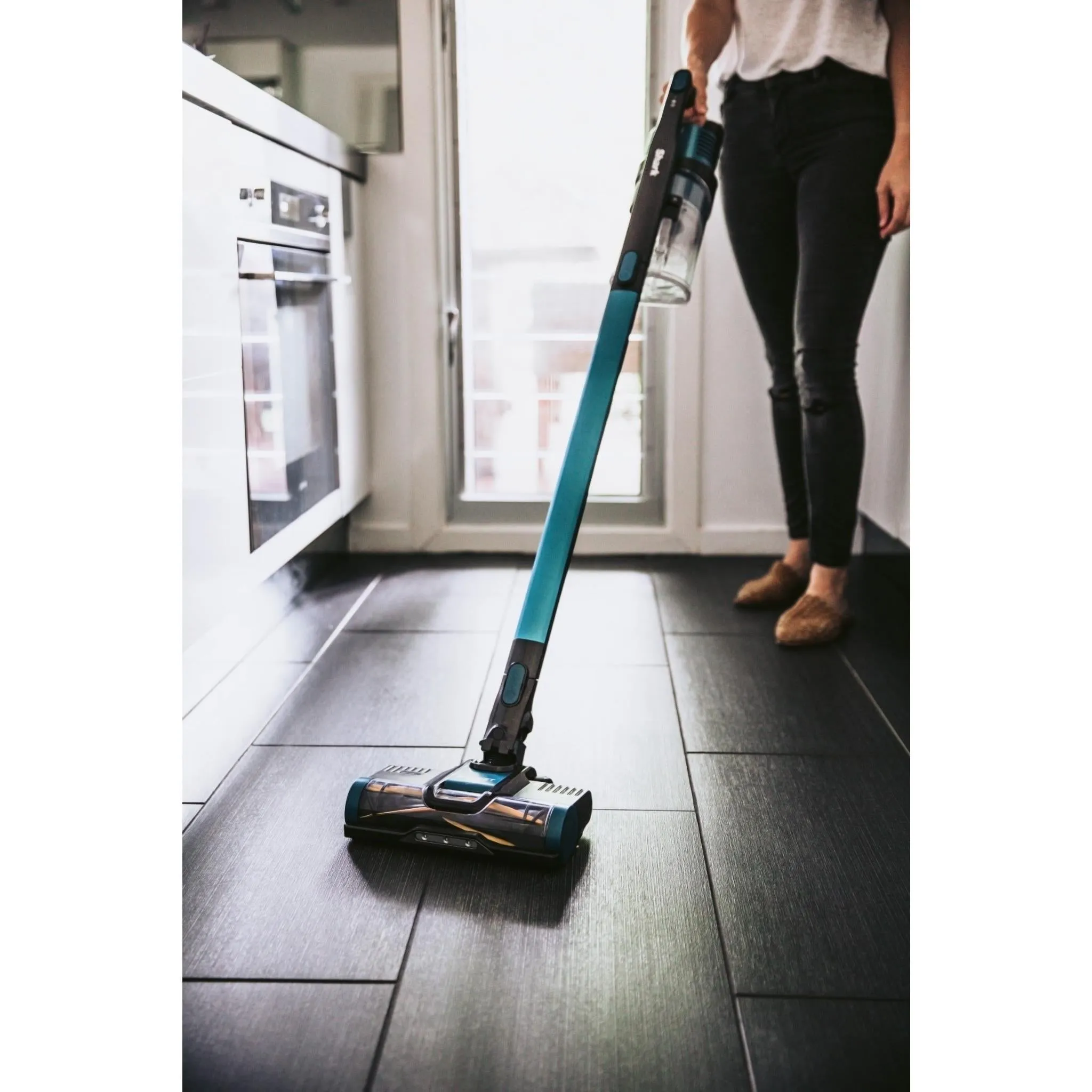 Shark IZ102 Cordless Vacuum with Self Cleaning Brushroll