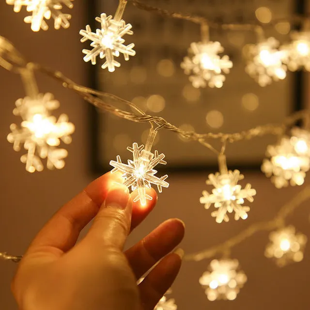 Snowflake String Lights USB Operated Fairy Lights for Bedroom Room Party Home Xmas Decor Indoor Outdoor Tree Decorations White