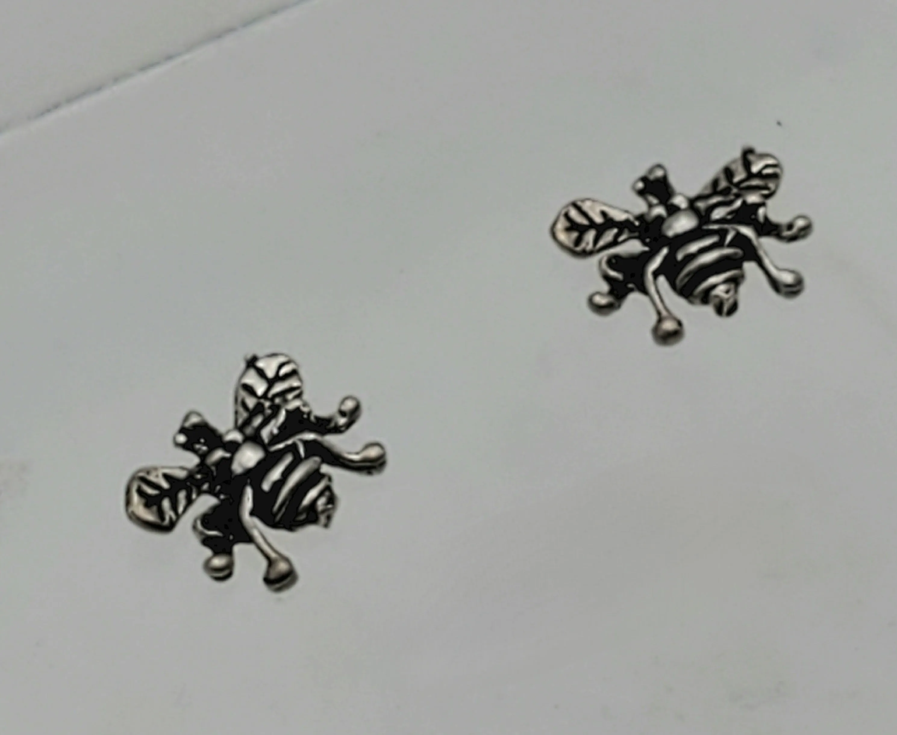 Vintage Buzzing Bees Stud Earrings - BROKEN POSTS